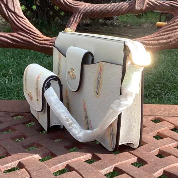 NWT Coach Poppy Lipstick Print Chain Strap Removable Card Case Crossbody… - Picture 3 of 10